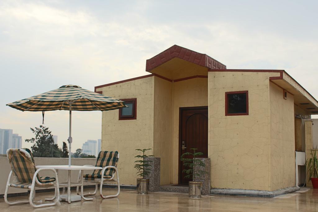 S Chalet Islamabad Bed and Breakfast Εξωτερικό φωτογραφία